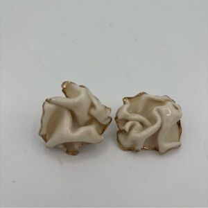 Vtg Ivory Ceramic Flower pierced Earrings with Gold Trim